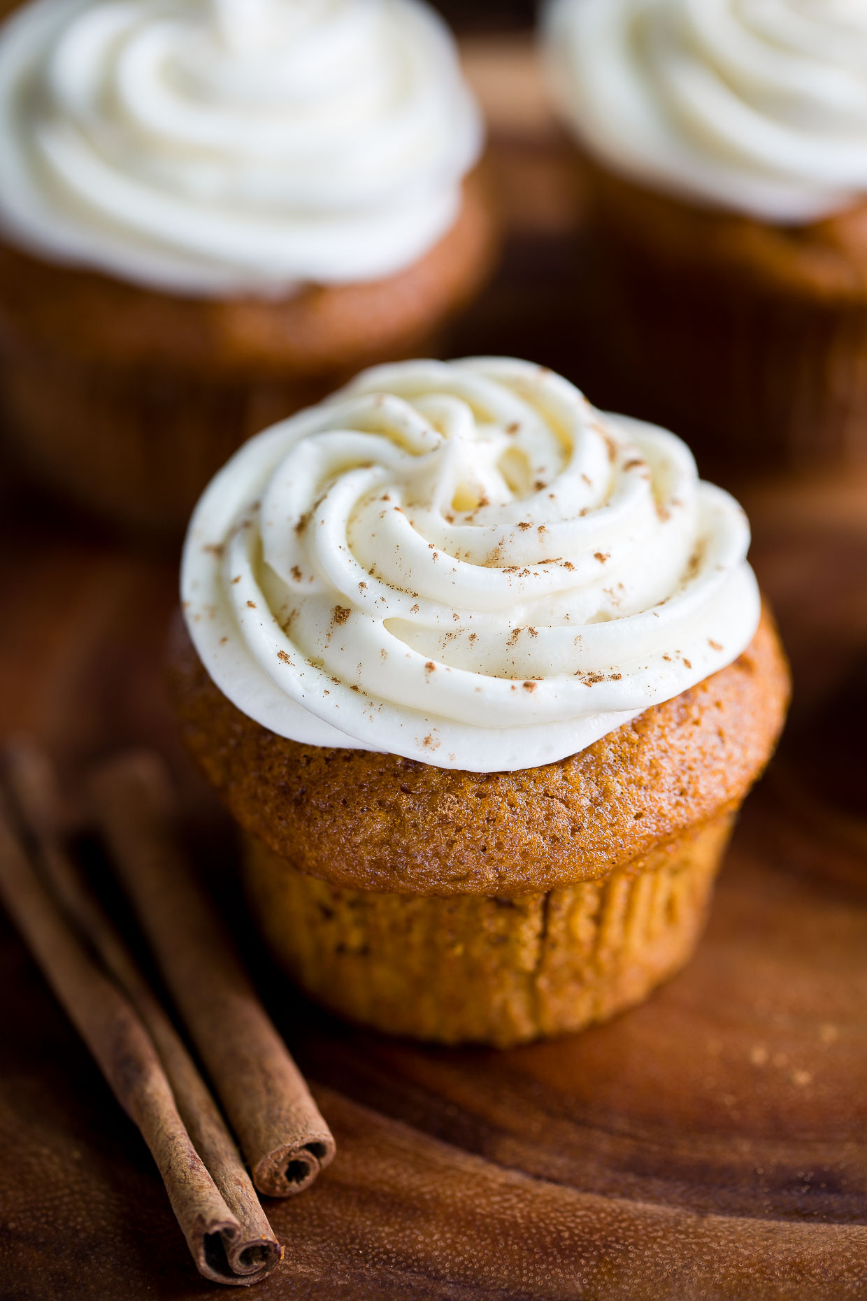 Fluffy & Spiced: Decadent Small Batch Pumpkin Cupcakes with Frosting